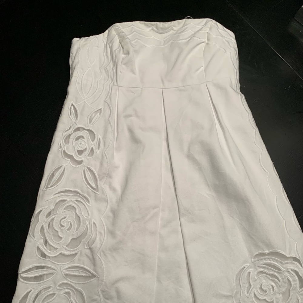 White strapless dress